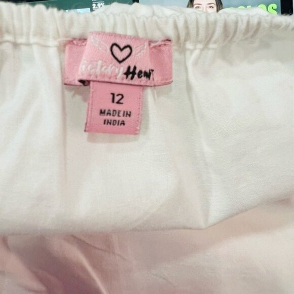 White Dress with Pink Accents size 12 - Picture 8 of 13